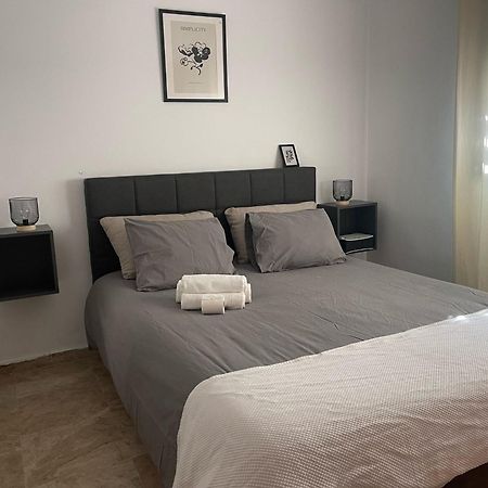 梅里那德奥拉菲 Astral-Habitacion Doble Privada En Casa Compartida-Uebica2酒店 外观 照片