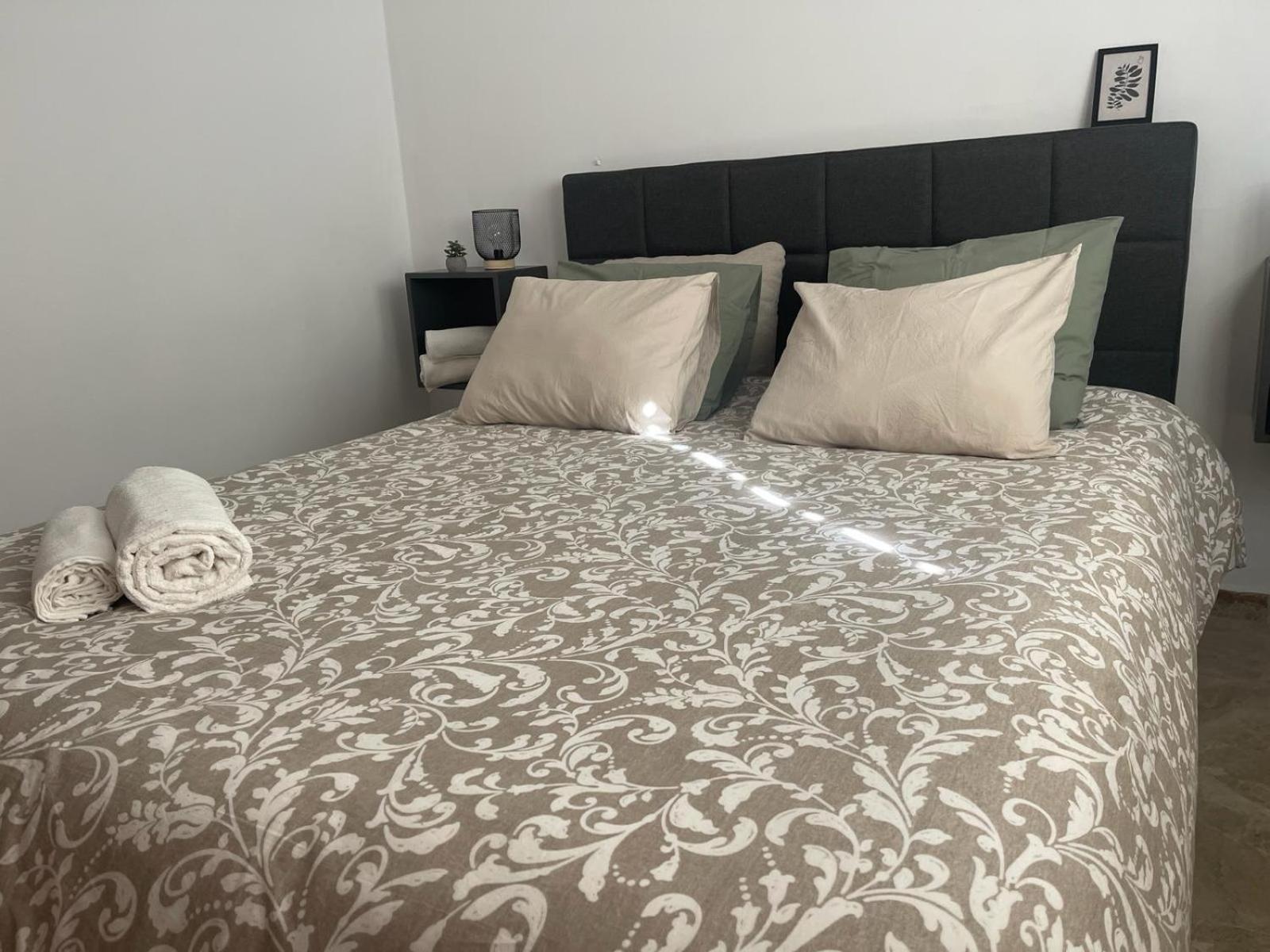 梅里那德奥拉菲 Astral-Habitacion Doble Privada En Casa Compartida-Uebica2酒店 外观 照片